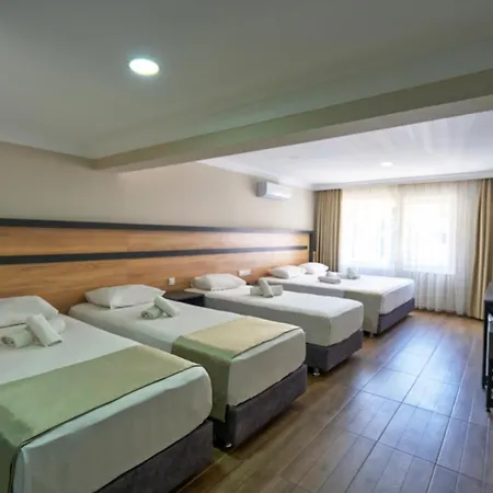 Marka Hotel 2*